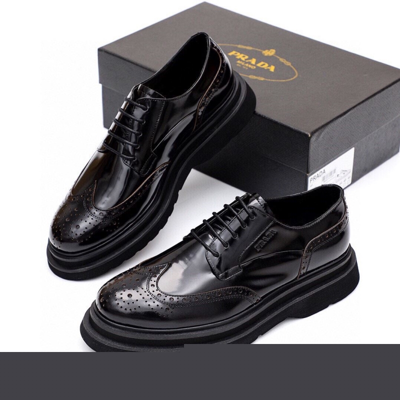 Pra*a leather shoes